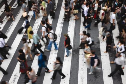 העתיד הולך ברגל העתיד הולך ברגל