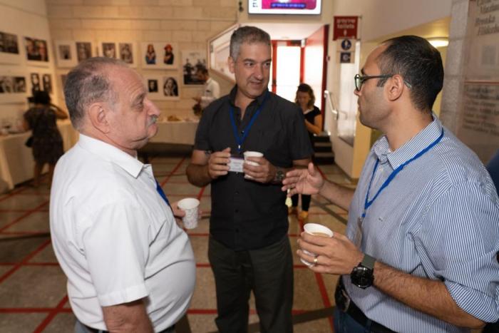 הגדל תמונה
