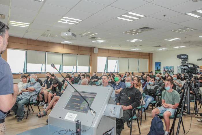 הגדל תמונה