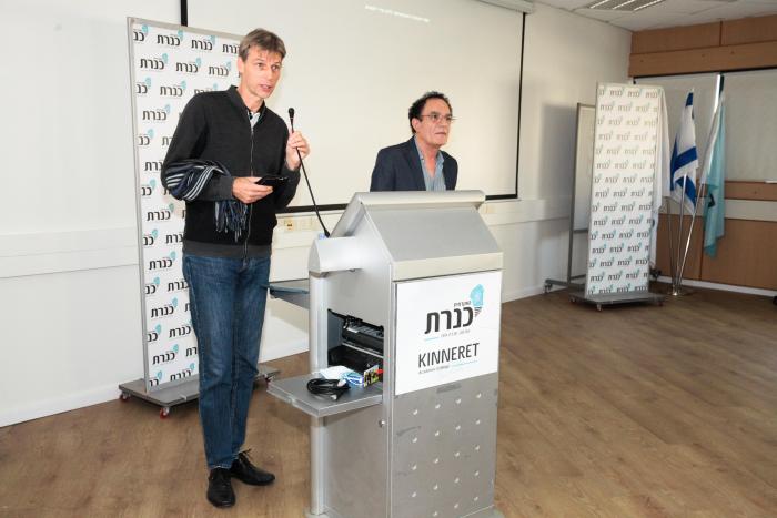 הגדל תמונה